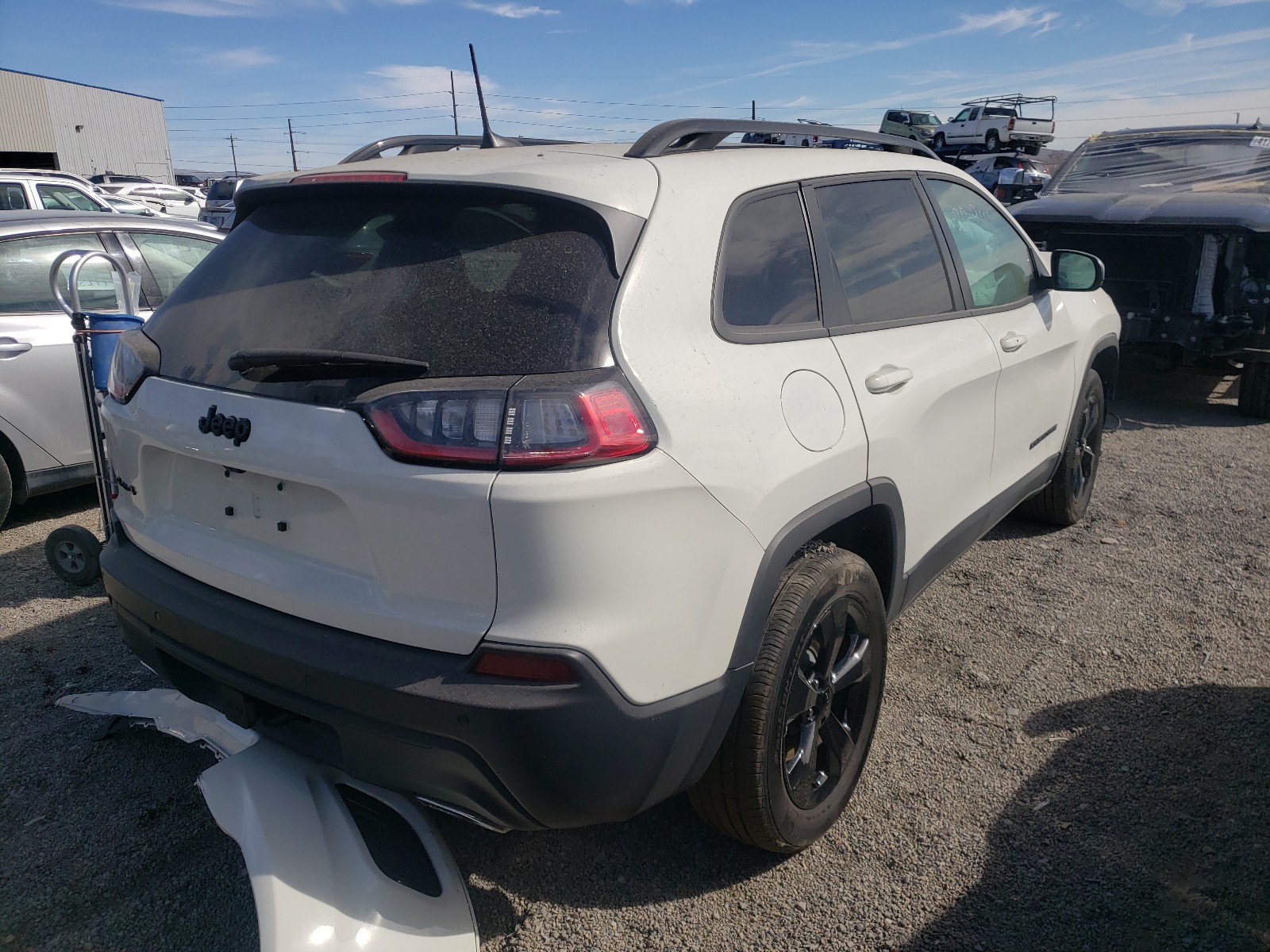 Photo 4 from auction – 2019 JEEP CHEROKEE L with VIN 1C4PJMLX1KD306843