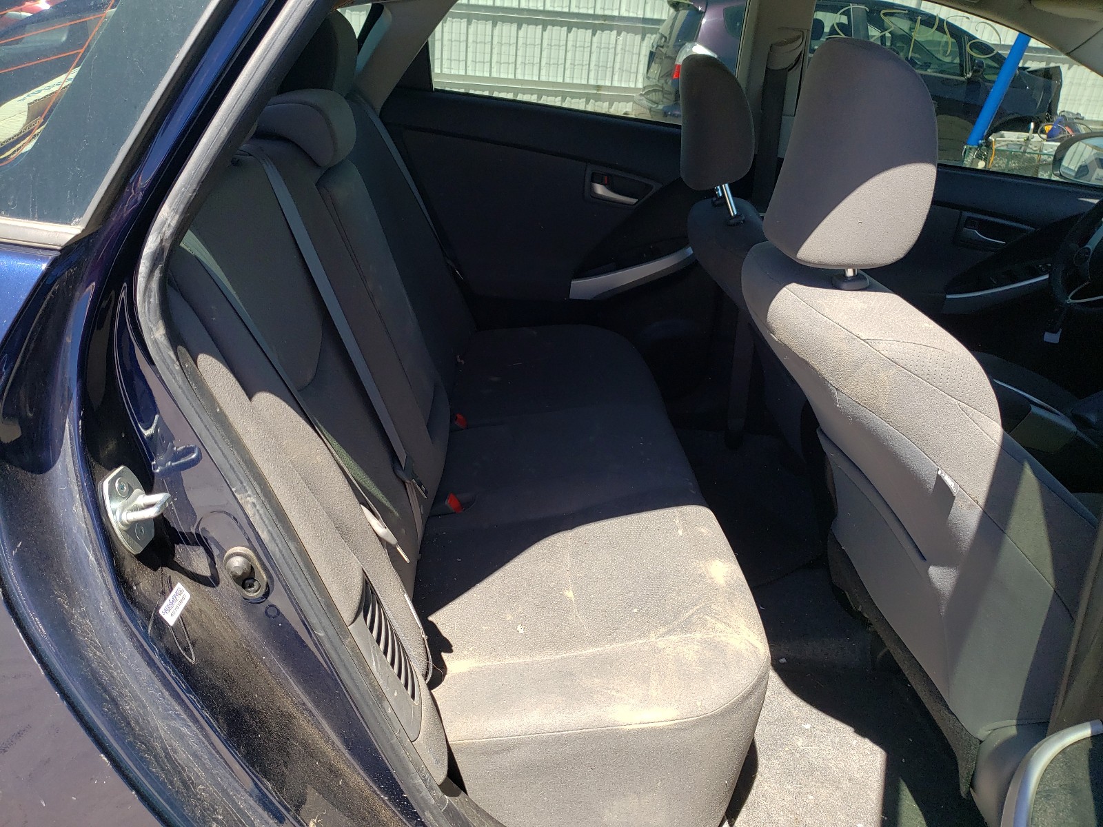 Photo 6 from auction – 2014 TOYOTA PRIUS with VIN JTDKN3DU7E0379269