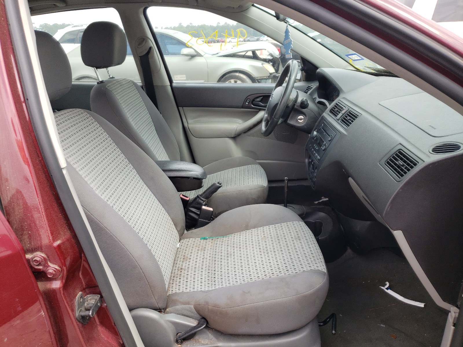 Photo 5 from auction – 2007 FORD FOCUS ZX4 with VIN 1FAFP34NX7W357521