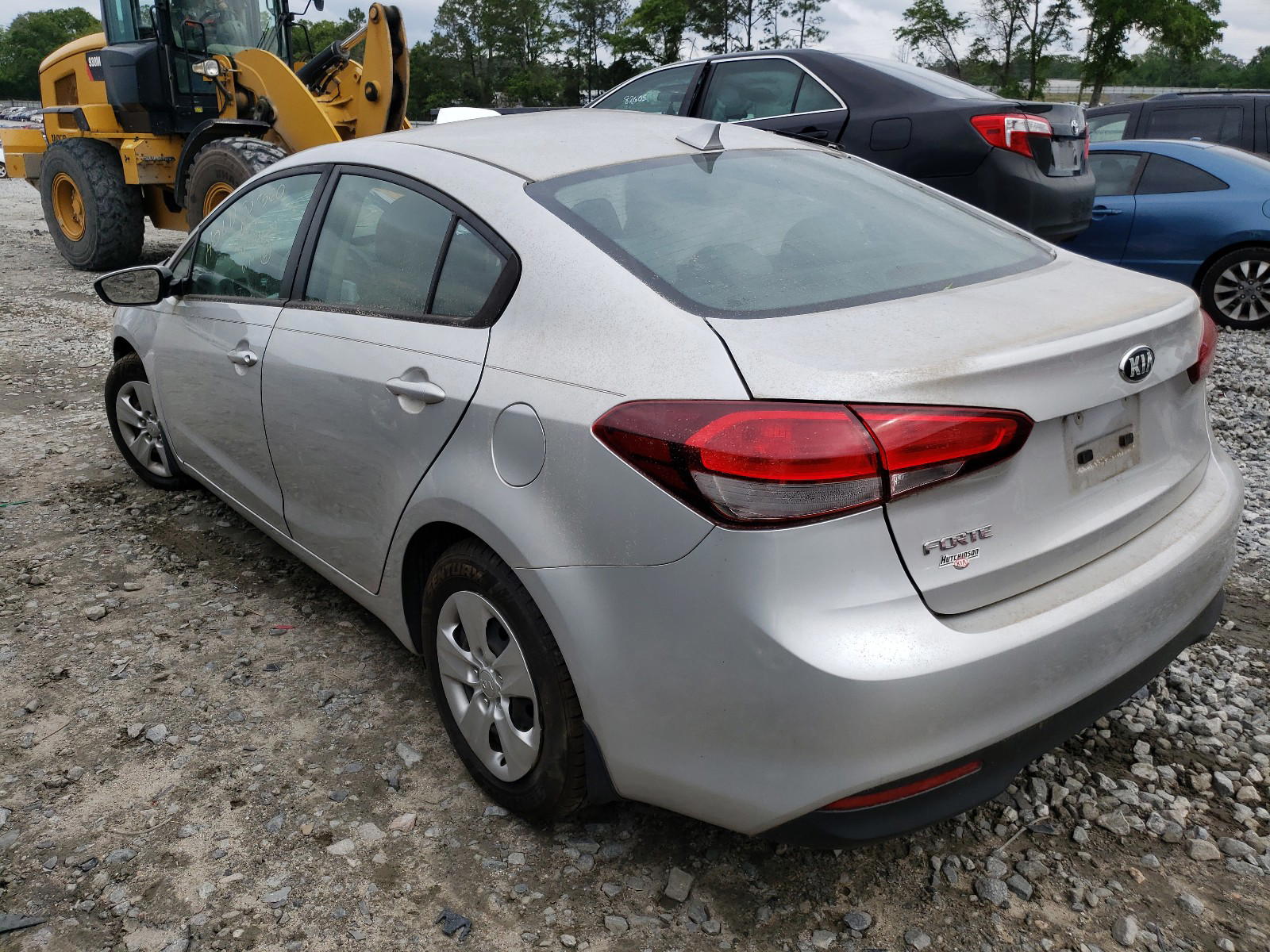 Photo 3 from auction – 2017 KIA FORTE LX with VIN 3KPFK4A75HE010002