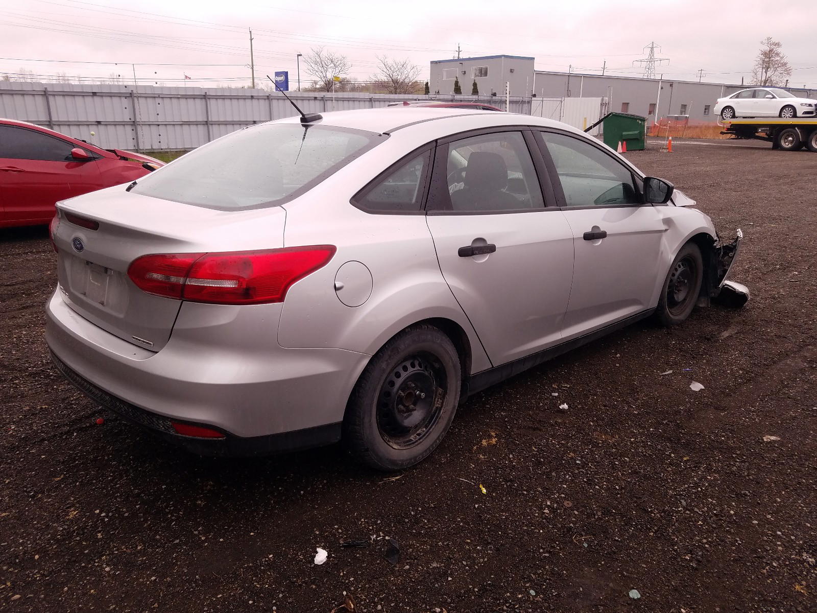 Photo 4 from auction – 2016 FORD FOCUS S with VIN 1FADP3E2XGL295602
