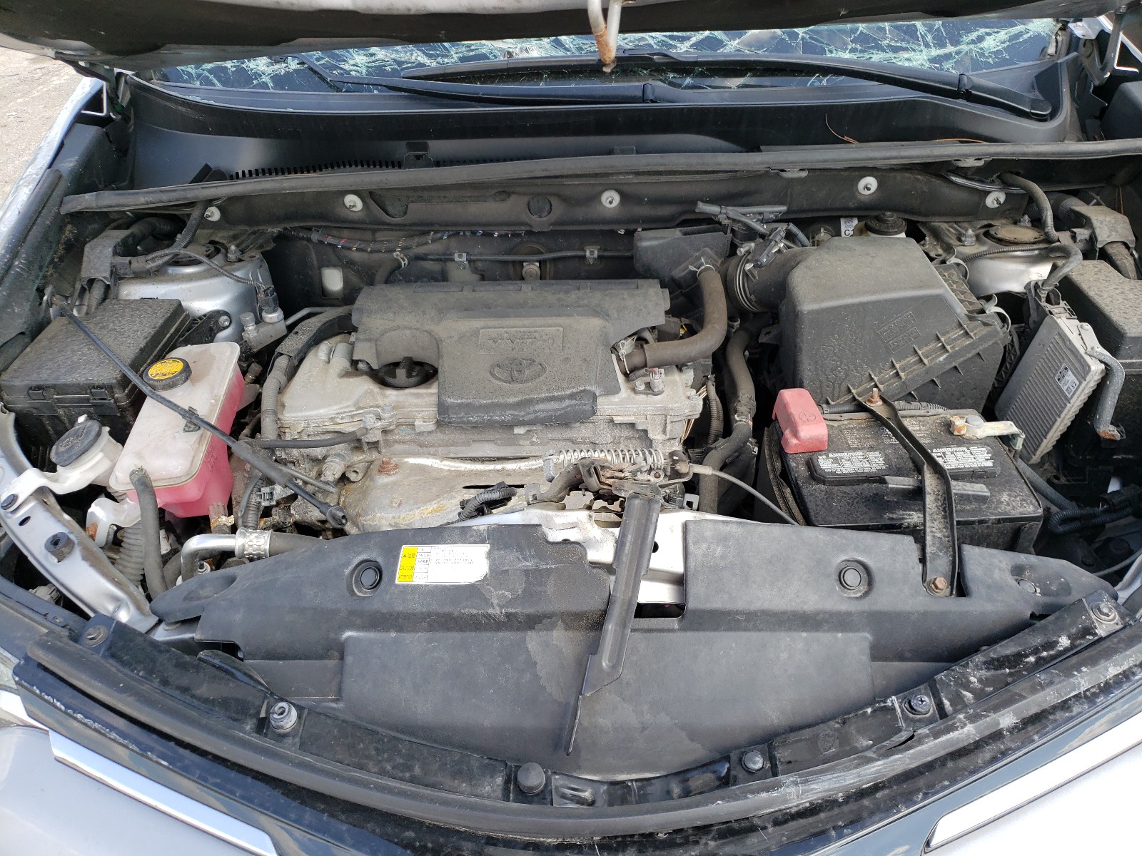 Photo 7 from auction – 2017 TOYOTA RAV4 LE with VIN 2T3BFREVXHW670923