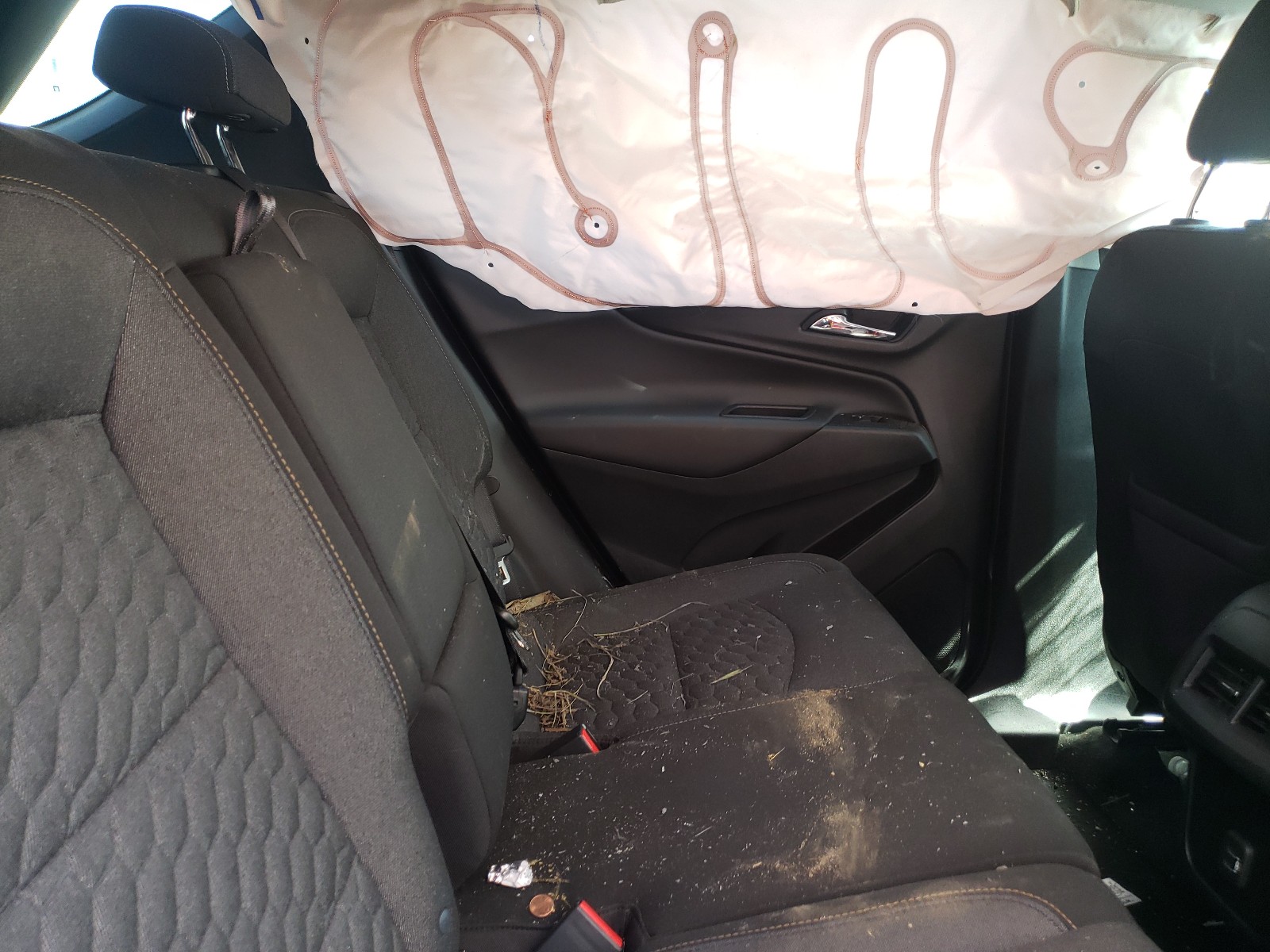 Photo 6 from auction – 2020 CHEVROLET EQUINOX LT with VIN 2GNAXTEV1L6257757