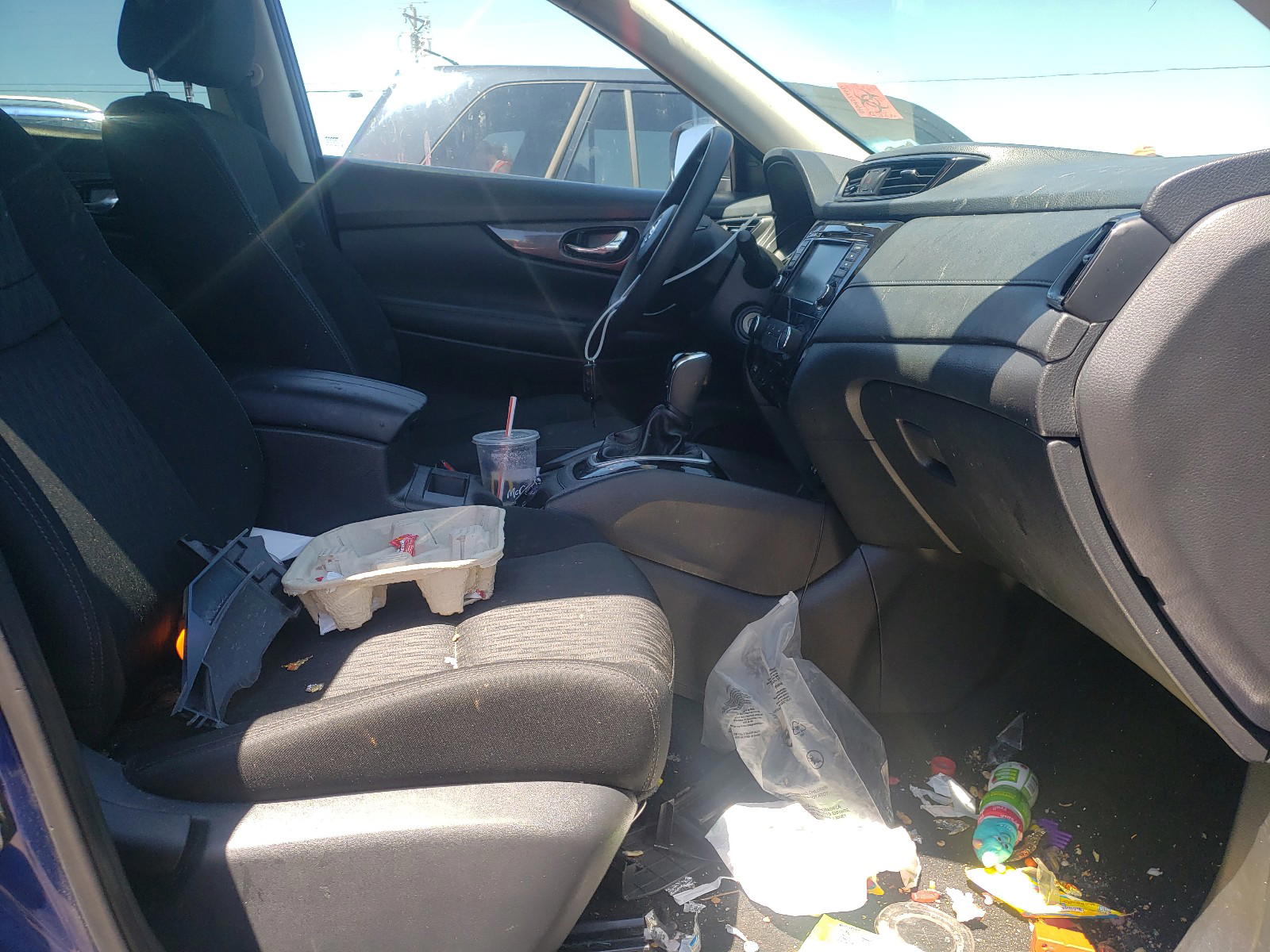 Photo 5 from auction – 2018 NISSAN ROGUE S with VIN KNMAT2MT6JP573554