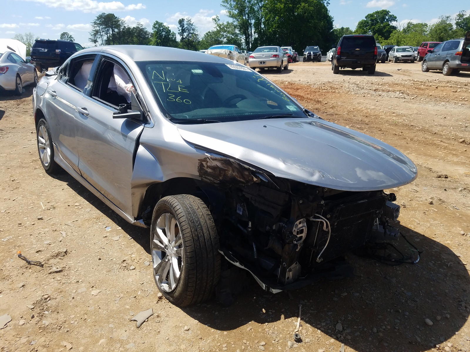 CHRYSLER 200 LIMITE 2015 with VIN 1C3CCCABXFN714644 - Photo from auction