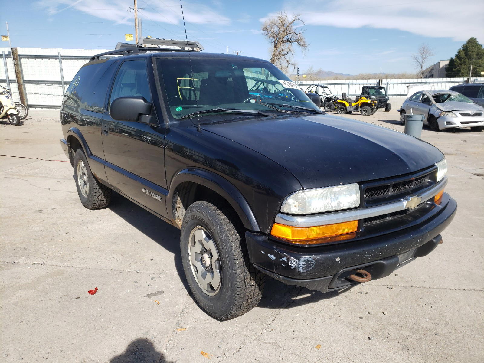CHEVROLET BLAZER 2002 with VIN 1GNCT18WX2K130269 - Photo from auction