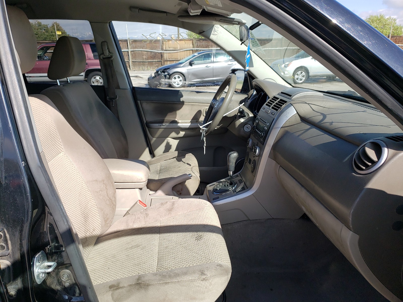 Photo 5 from auction – 2011 SUZUKI GRAND VITA with VIN JS3TD0D24B4101696