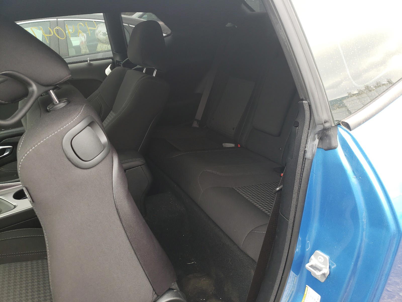 Photo 6 from auction – 2019 DODGE CHALLENGER with VIN 2C3CDZAG1KH677532