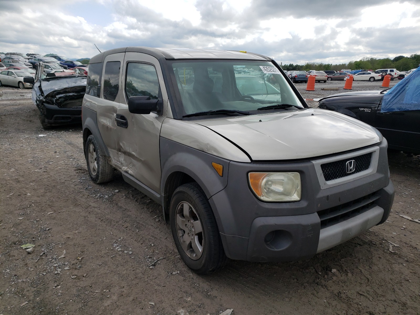 HONDA ELEMENT EX 2003 with VIN 5J6YH28553L012651 - Photo from auction