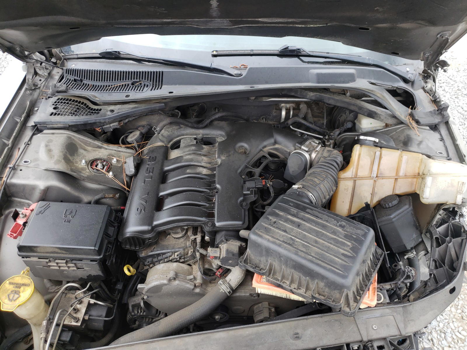 Photo 7 from auction – 2009 DODGE CHARGER with VIN 2B3KA43V09H635329