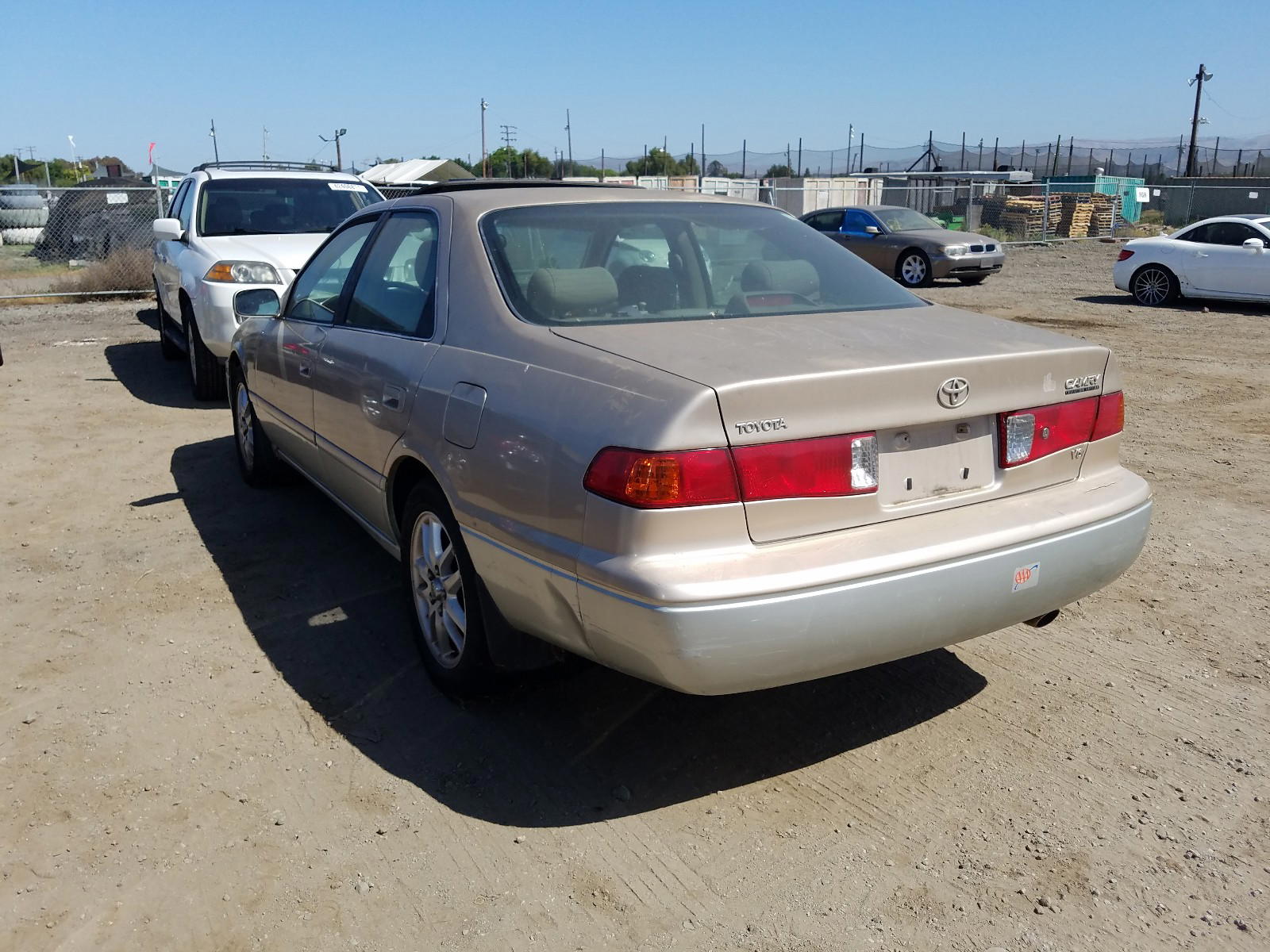 Photo 3 from auction – 2001 TOYOTA CAMRY CE with VIN JT2BF22K310318142