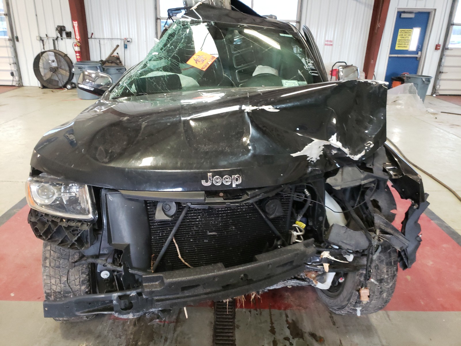 Photo 7 from auction – 2016 JEEP GRAND CHER with VIN 1C4RJFBG1GC488675