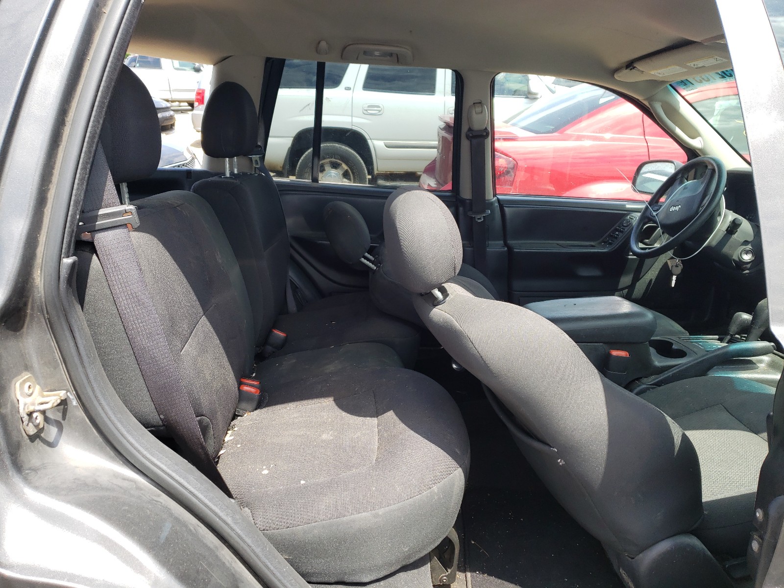 Photo 6 from auction – 2004 JEEP GRAND CHER with VIN 1J4GW48N74C421586