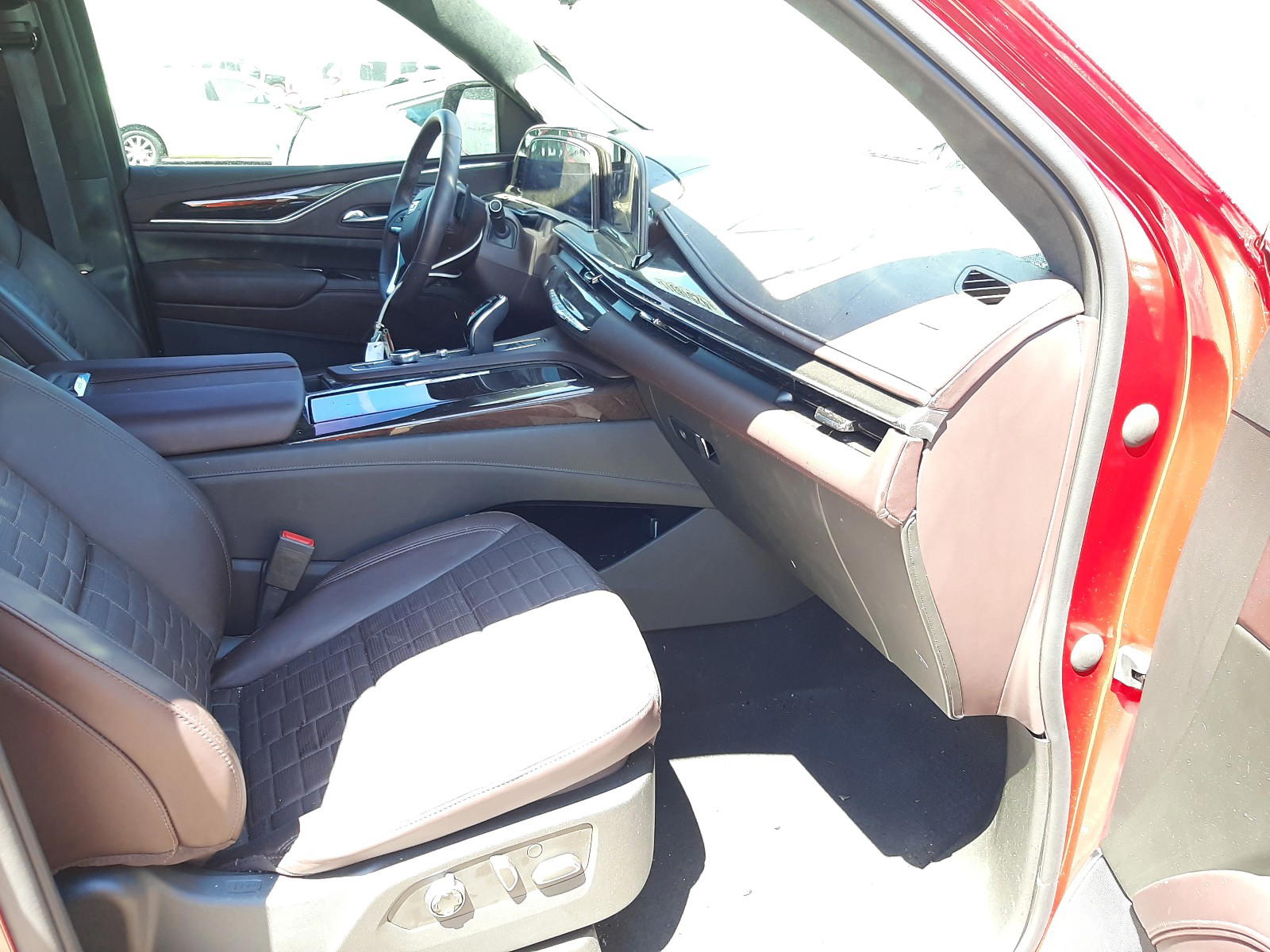 Photo 5 from auction – 2021 CADILLAC ESCALADE E with VIN 1GYS3RKL1MR166941