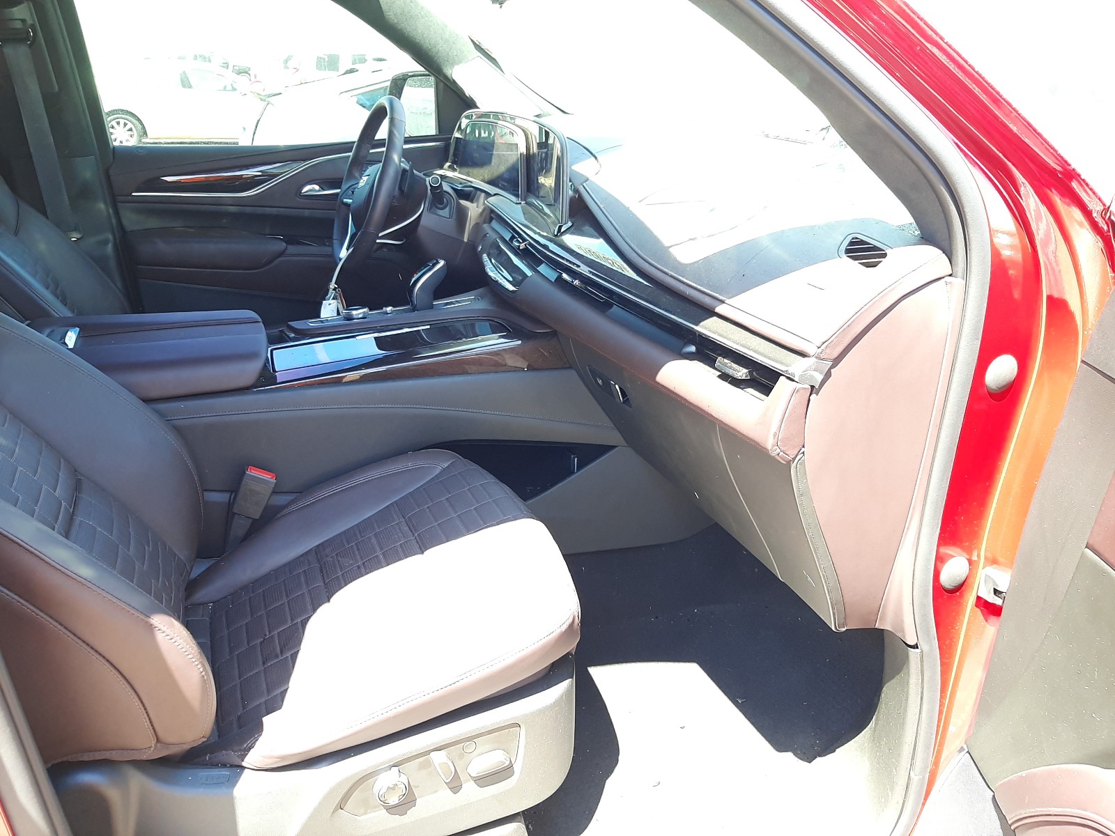Zdjęcie 5 z aukcji – 2021 CADILLAC ESCALADE E z VIN 1GYS3RKL1MR166941