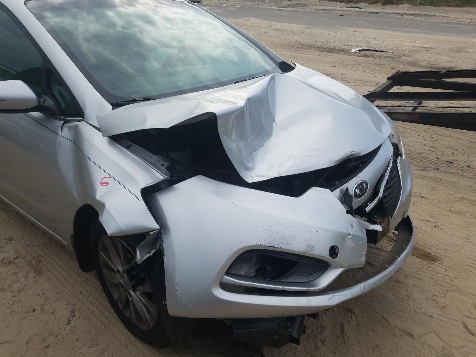 Photo 9 from auction – 2015 KIA FORTE EX with VIN KNAFX4A84F5267779