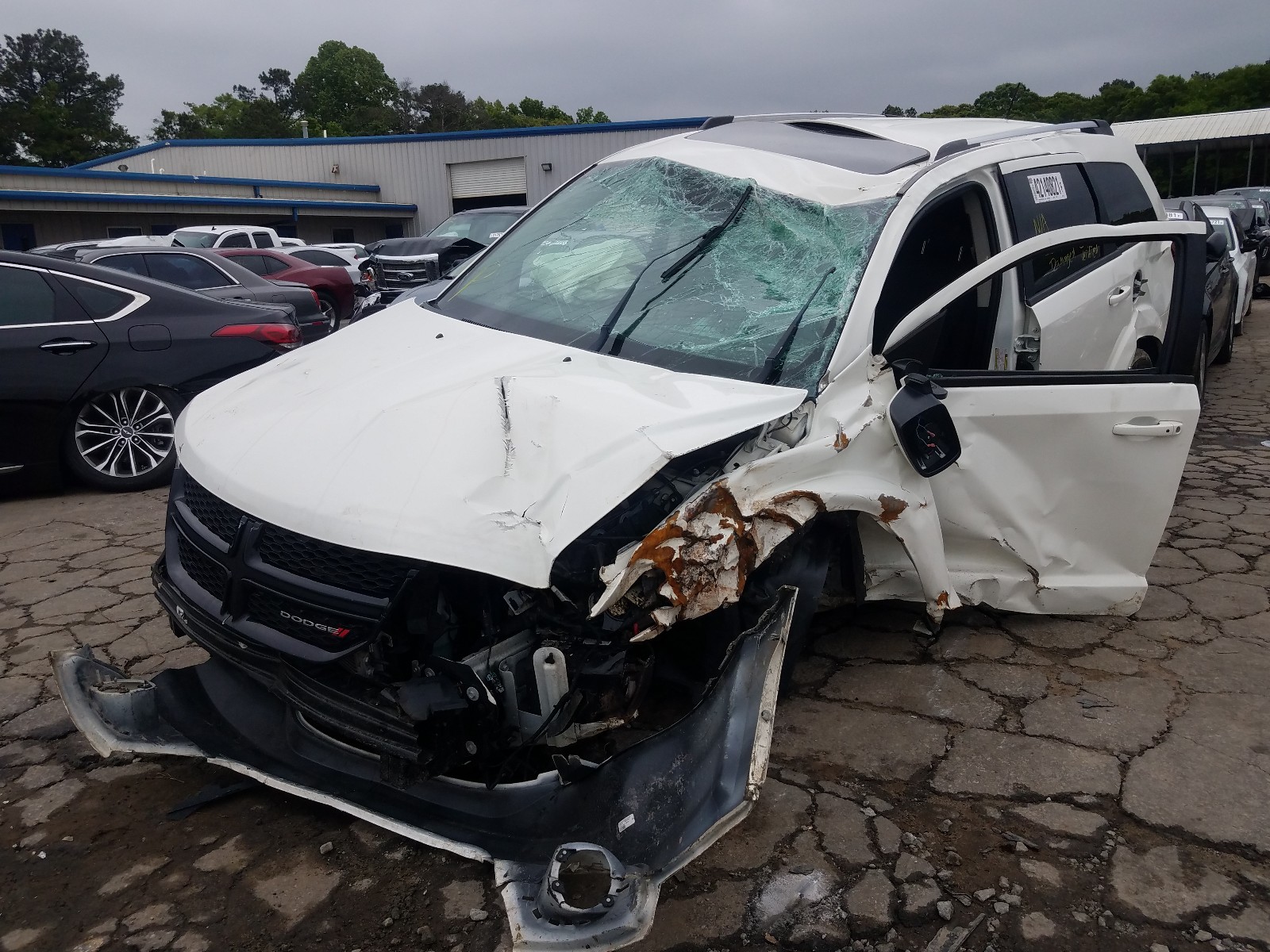 Photo 2 from auction – 2016 DODGE JOURNEY CR with VIN 3C4PDCGB5GT167270