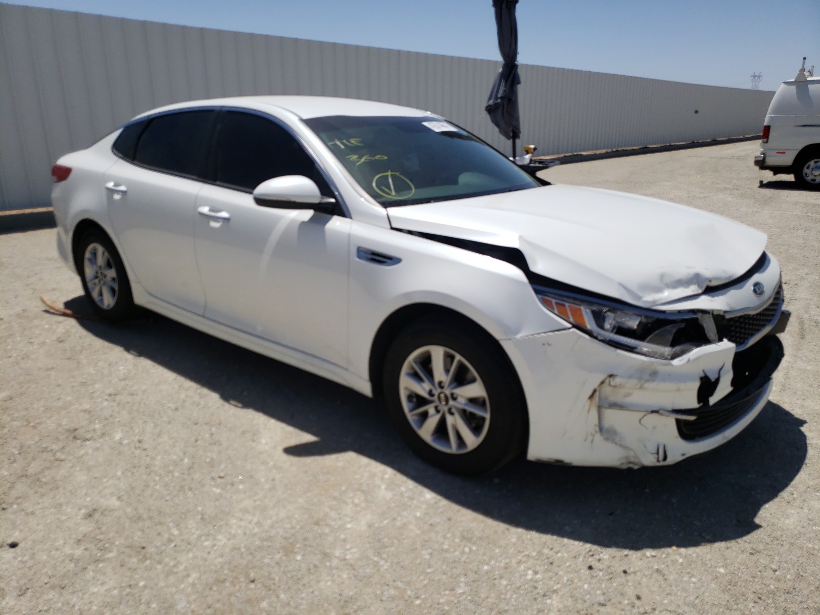 Photo 1 from auction – 2017 KIA OPTIMA LX with VIN KNAGT4L34H5155388