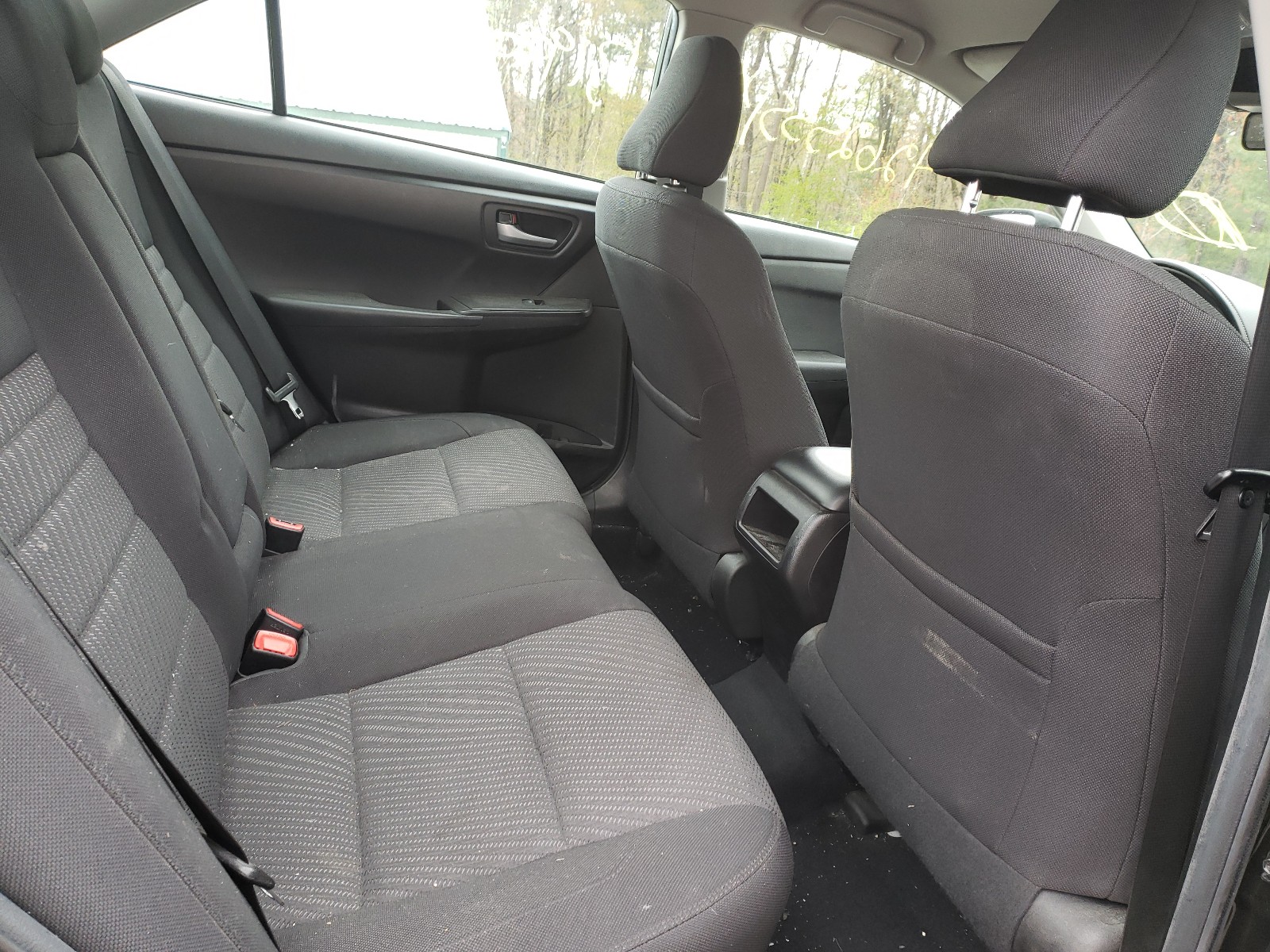 Photo 6 from auction – 2017 TOYOTA CAMRY LE with VIN 4T1BF1FK3HU419384