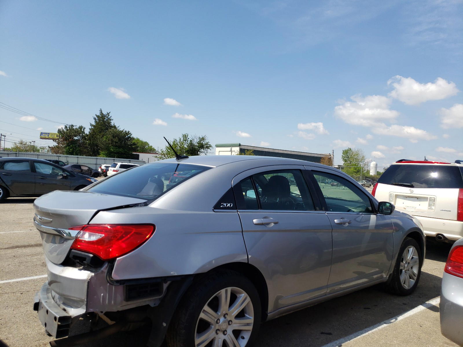 Photo 4 from auction – 2013 CHRYSLER 200 LX with VIN 1C3CCBAB0DN762421