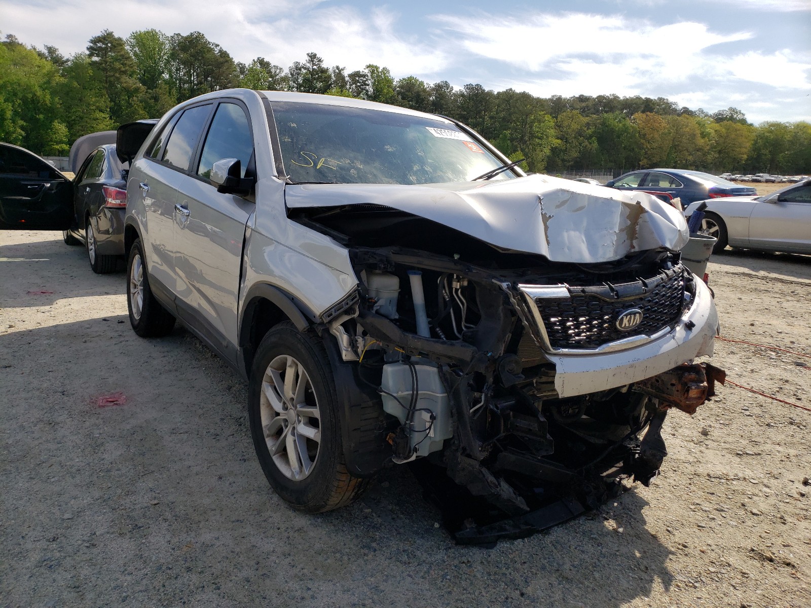 Photo 1 from auction – 2014 KIA SORENTO LX with VIN 5XYKT3A69EG507162