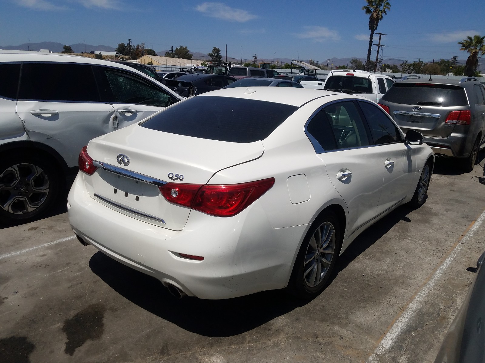 Photo 4 from auction – 2015 INFINITI Q50 BASE with VIN JN1BV7AP6FM353698