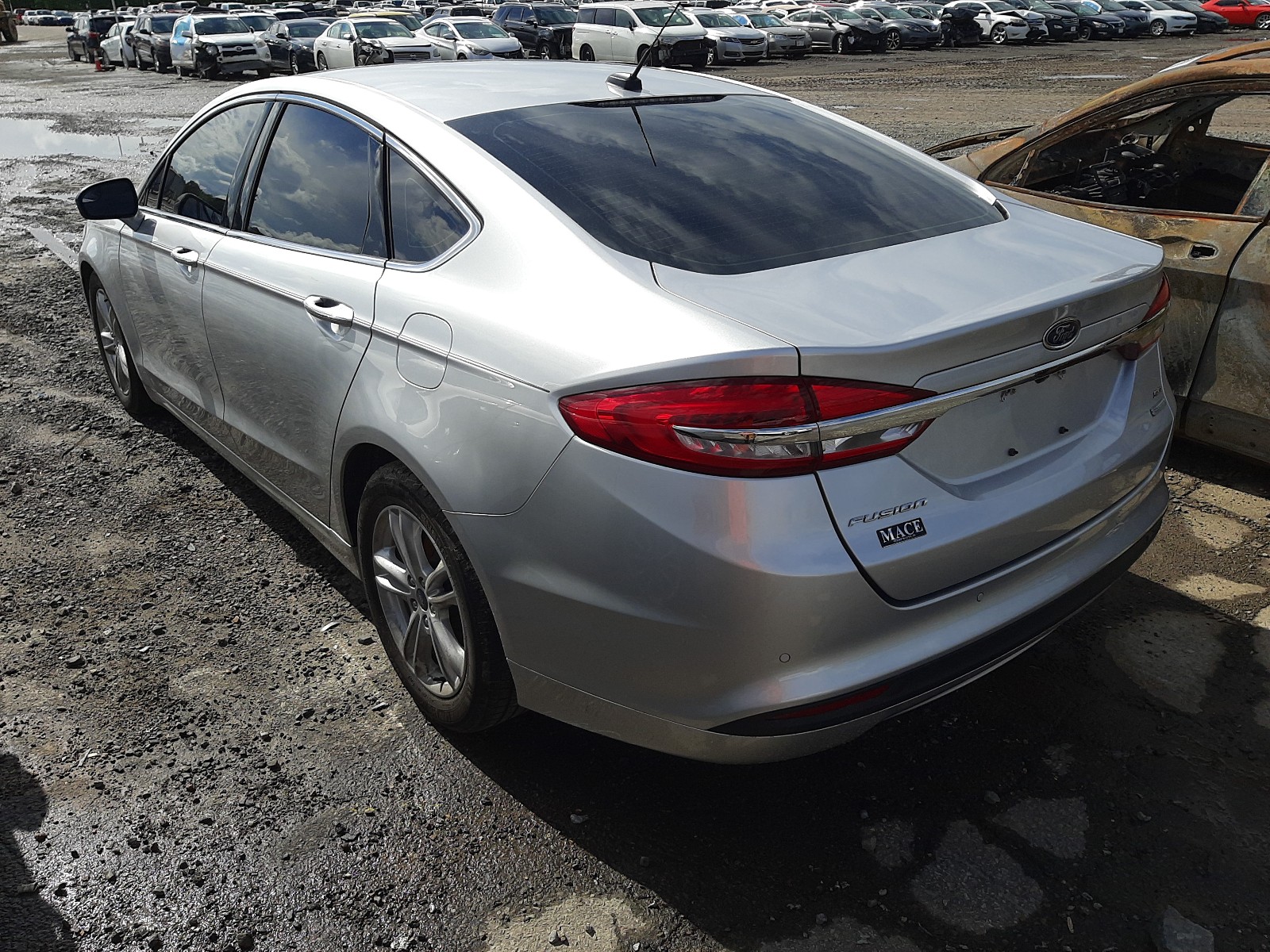 Photo 3 from auction – 2018 FORD FUSION SE with VIN 3FA6P0HD3JR203159