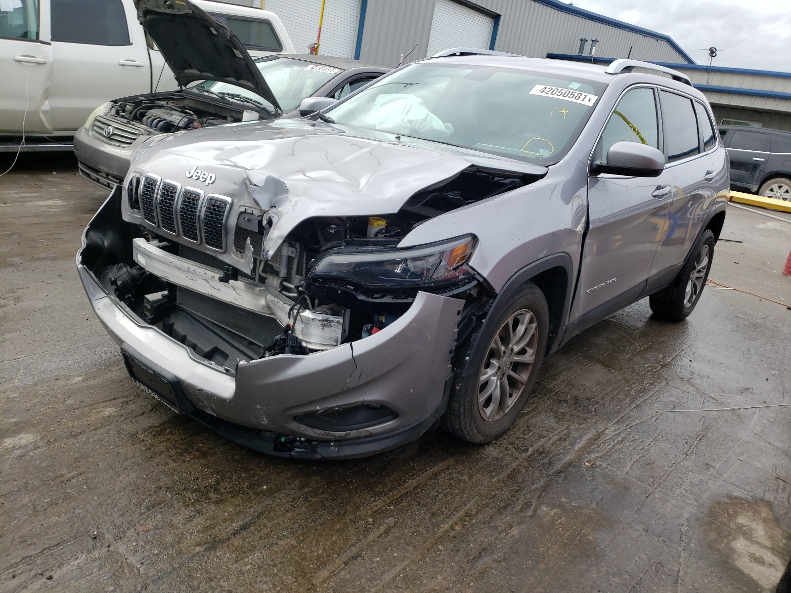 Photo 2 from auction – 2019 JEEP CHEROKEE L with VIN 1C4PJLLX5KD264459