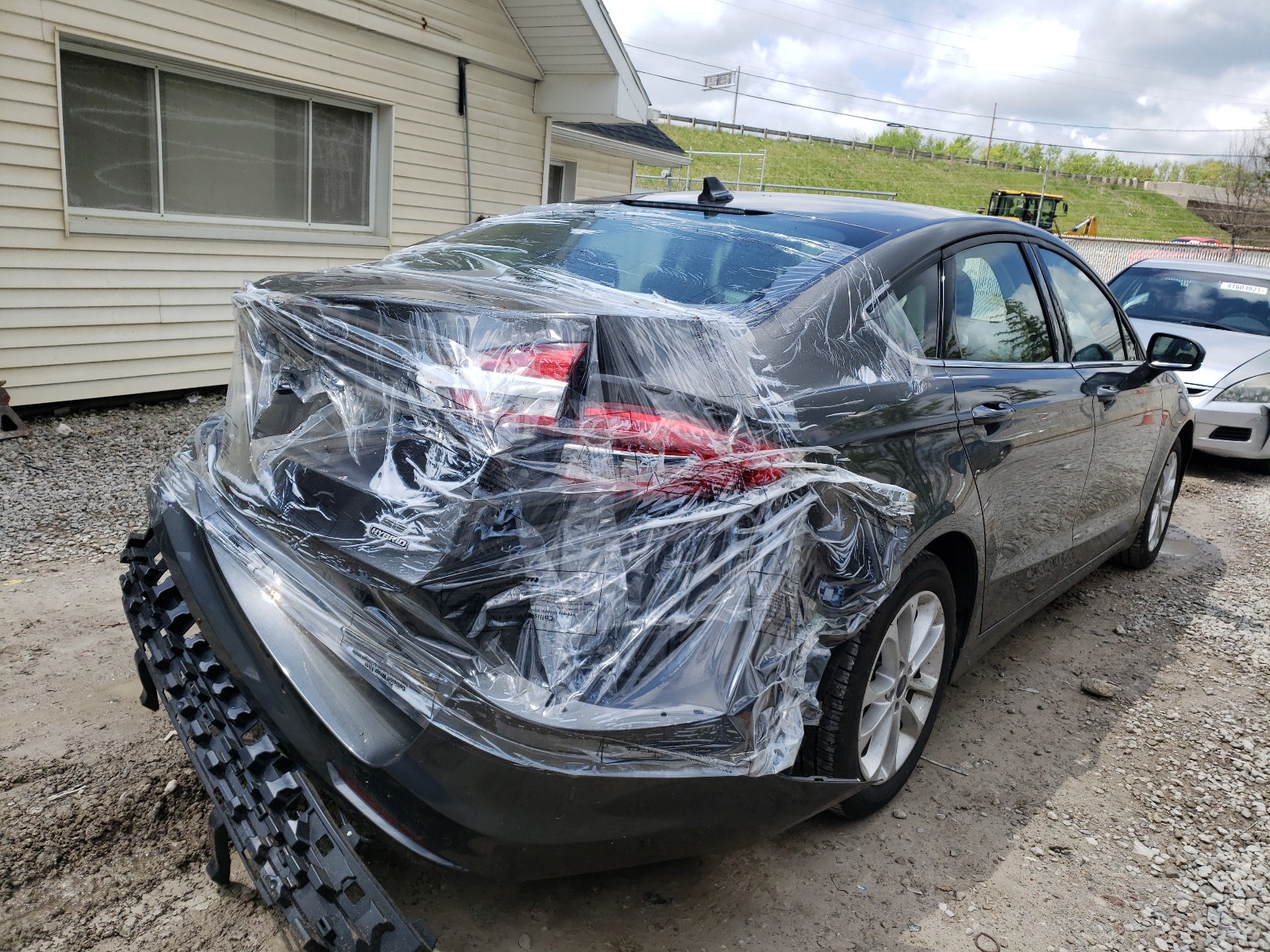 Photo 4 from auction – 2020 FORD FUSION SE with VIN 3FA6P0LU0LR163374