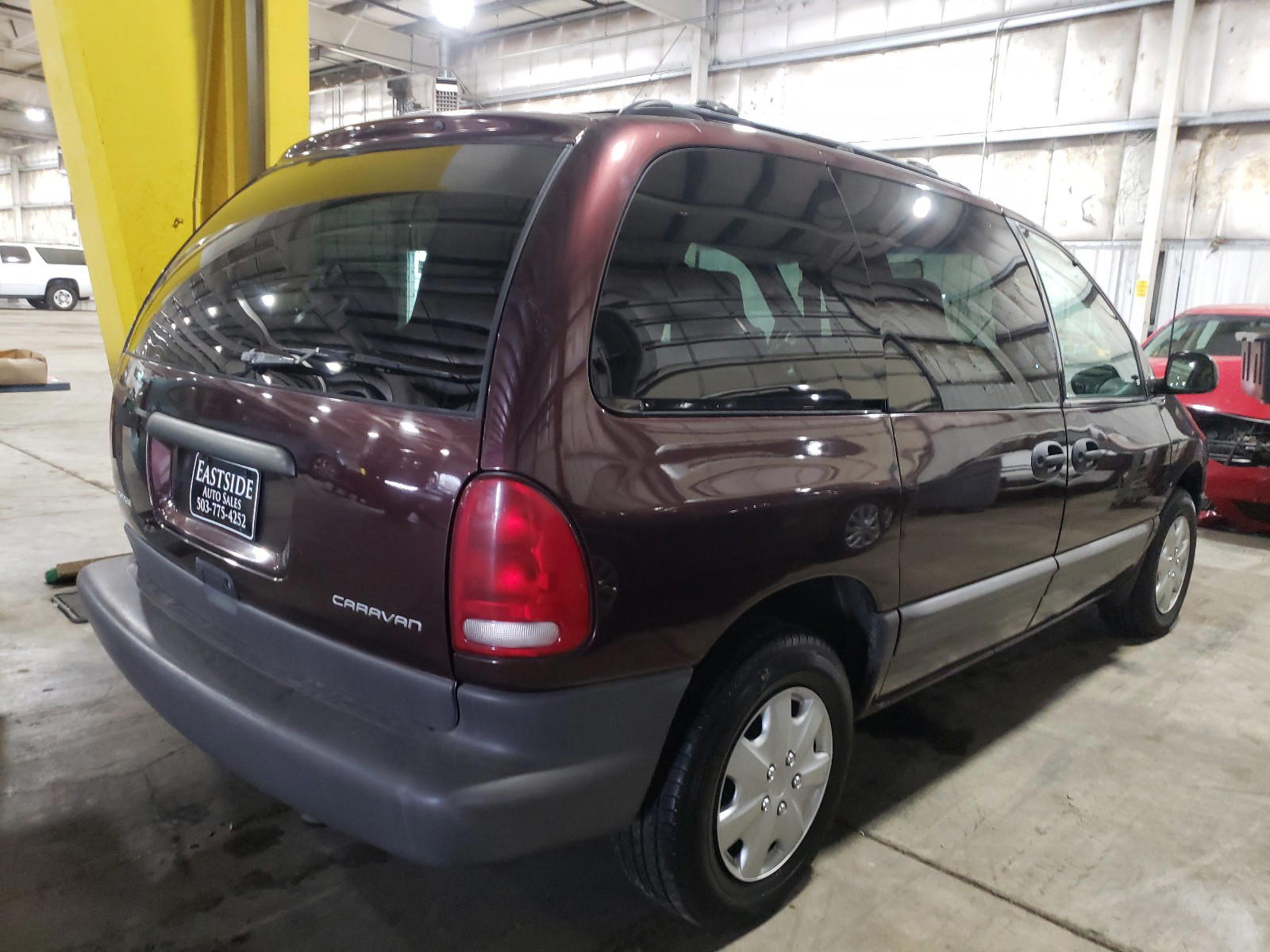 Photo 4 from auction – 1996 DODGE CARAVAN SE with VIN 2B4GP4531TR611506