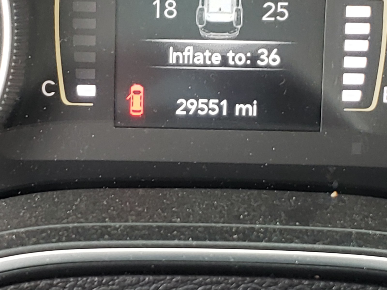 Photo 8 from auction – 2019 JEEP CHEROKEE L with VIN 1C4PJLLX5KD264459