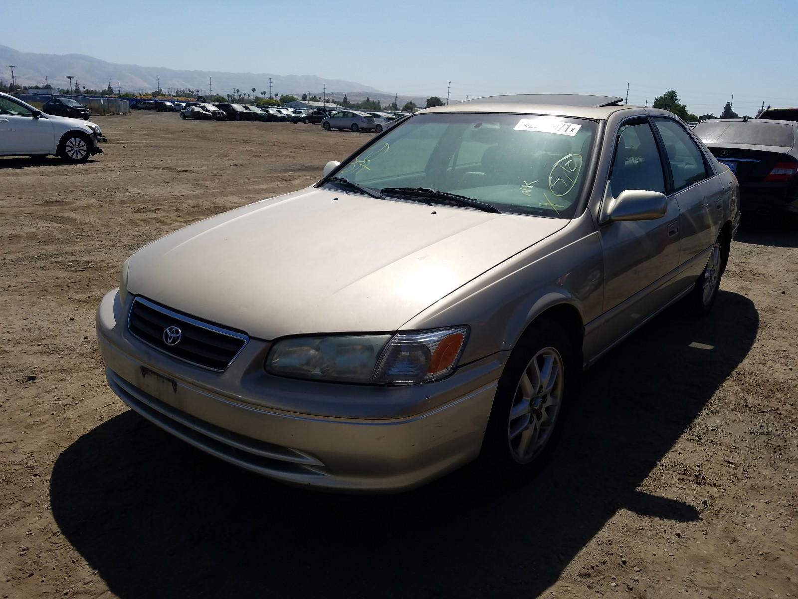 Photo 2 from auction – 2001 TOYOTA CAMRY CE with VIN JT2BF22K310318142