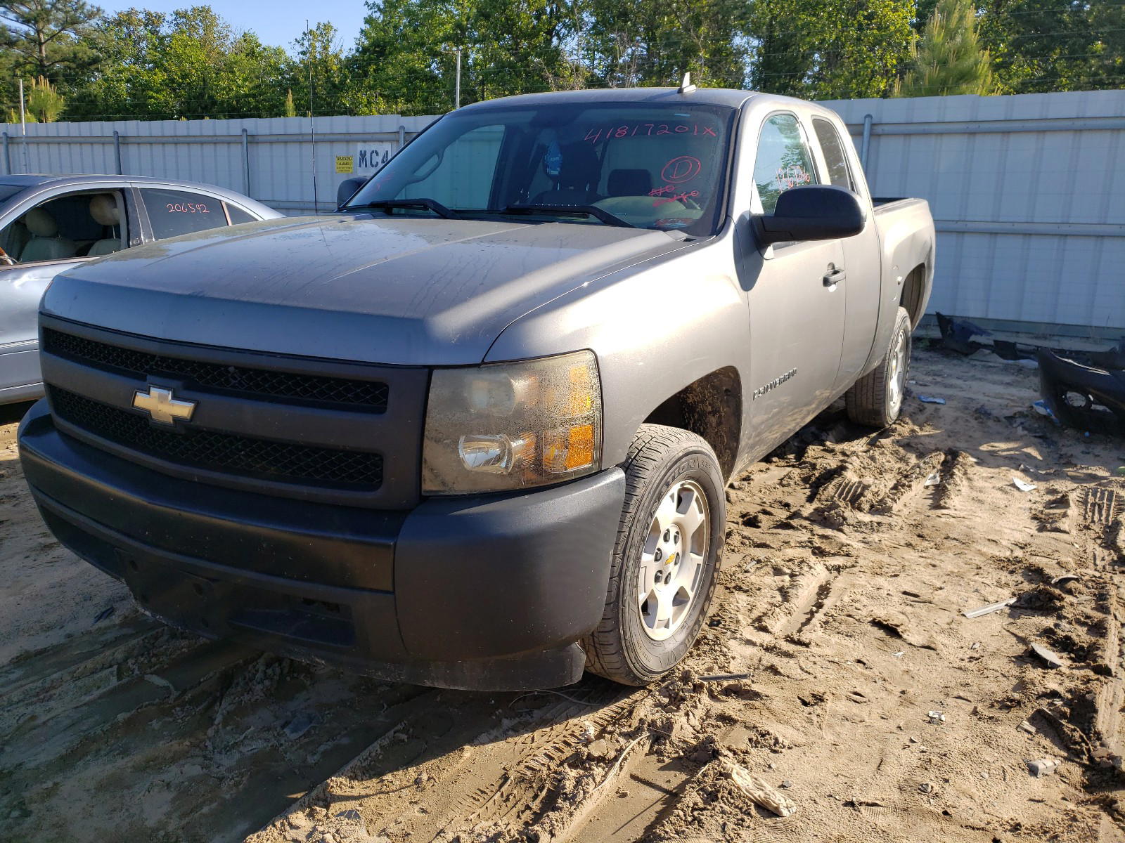 Photo 2 from auction – 2008 CHEVROLET SILVERADO with VIN 1GCEC19X68Z316349