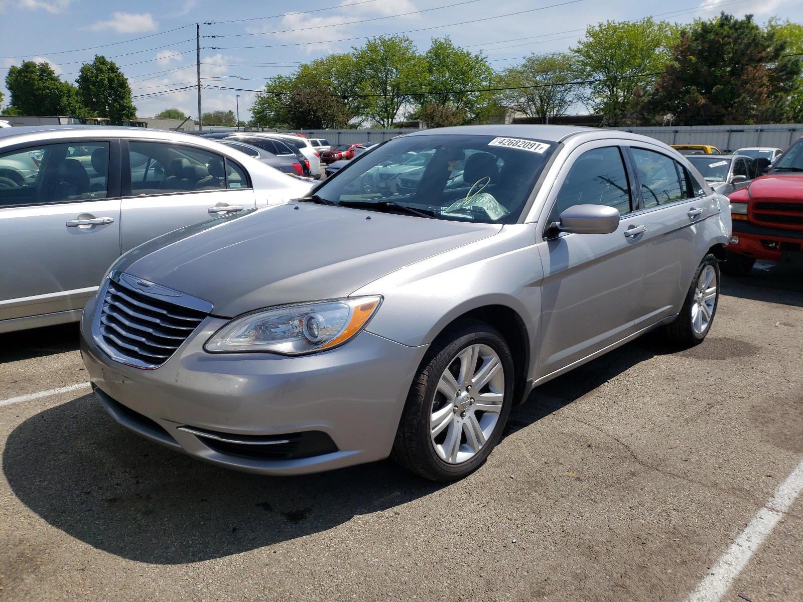 Photo 2 from auction – 2013 CHRYSLER 200 LX with VIN 1C3CCBAB0DN762421