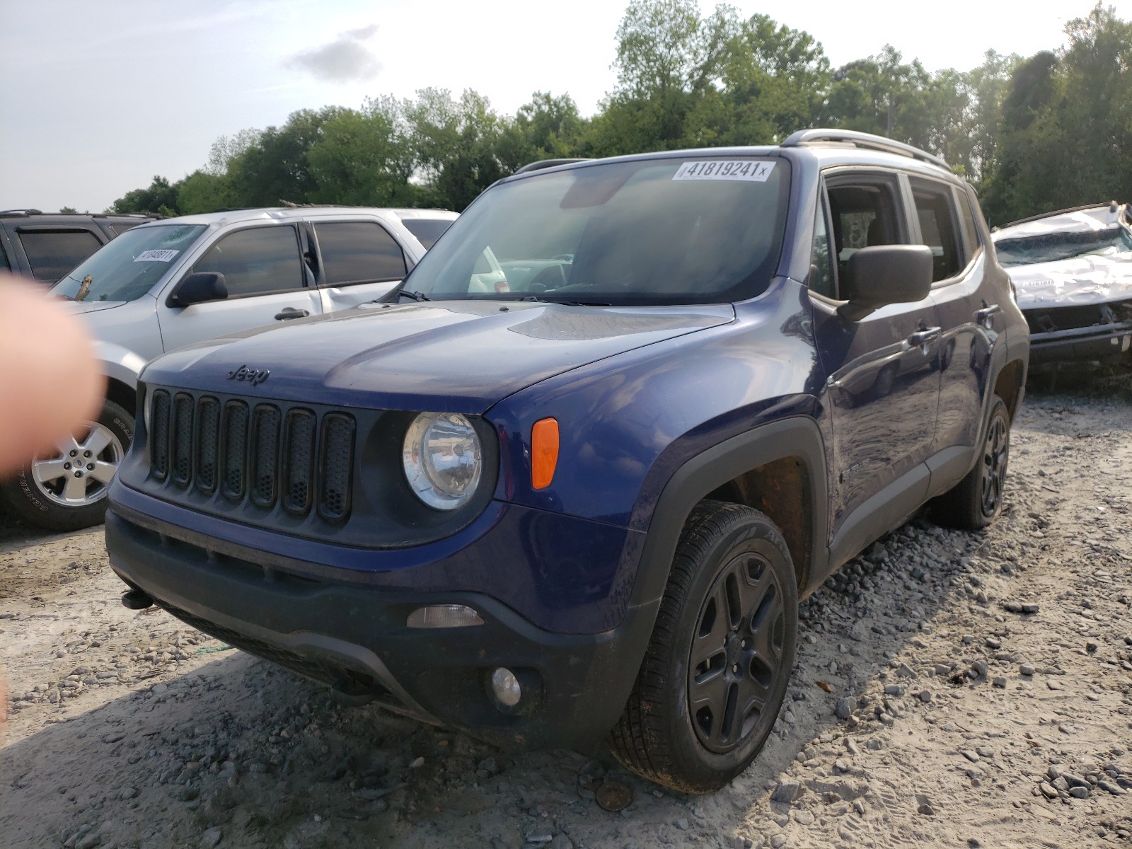 Photo 2 from auction – 2018 JEEP RENEGADE S with VIN ZACCJBAB3JPH58707