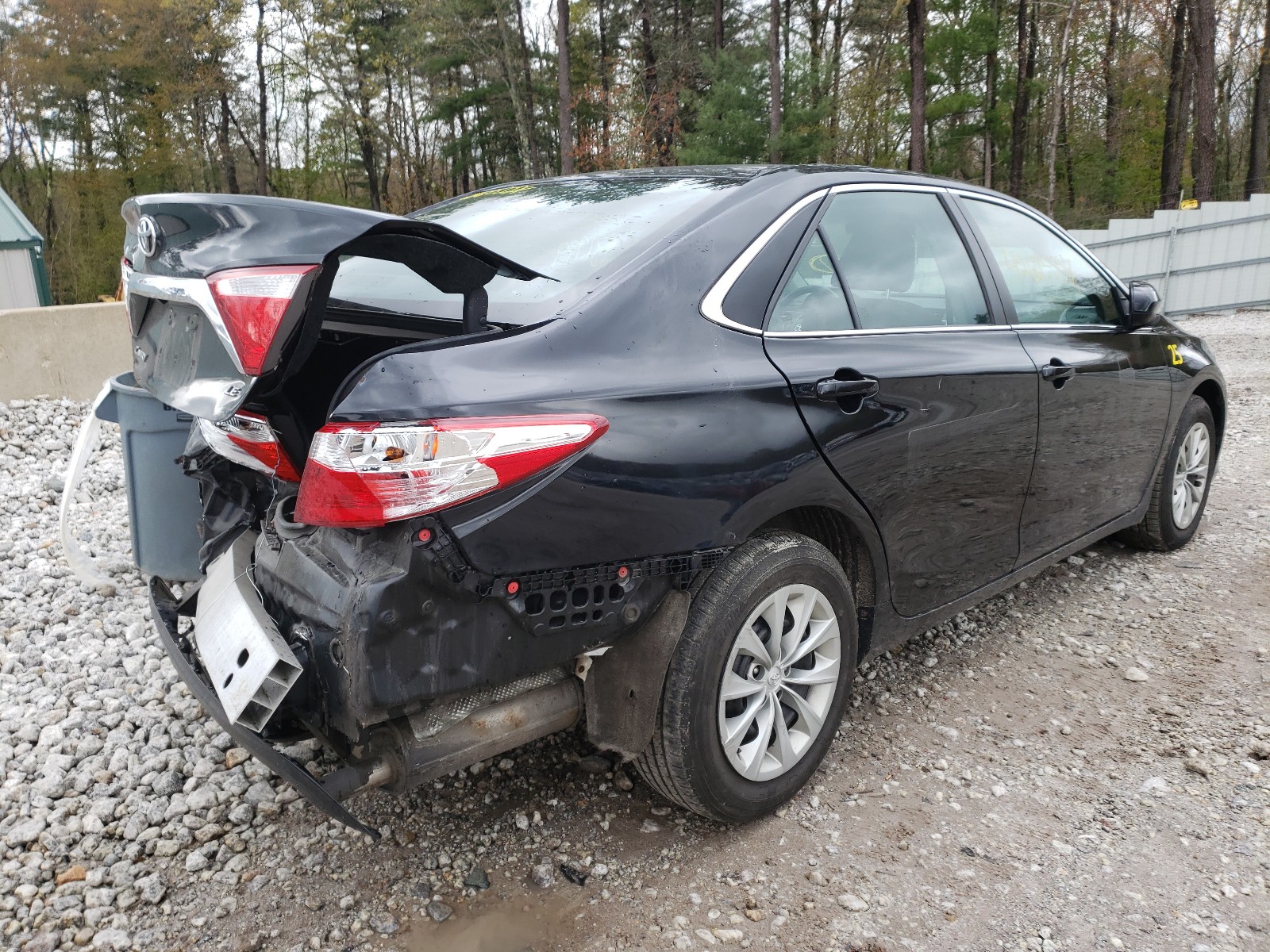 Photo 4 from auction – 2017 TOYOTA CAMRY LE with VIN 4T1BF1FK3HU419384