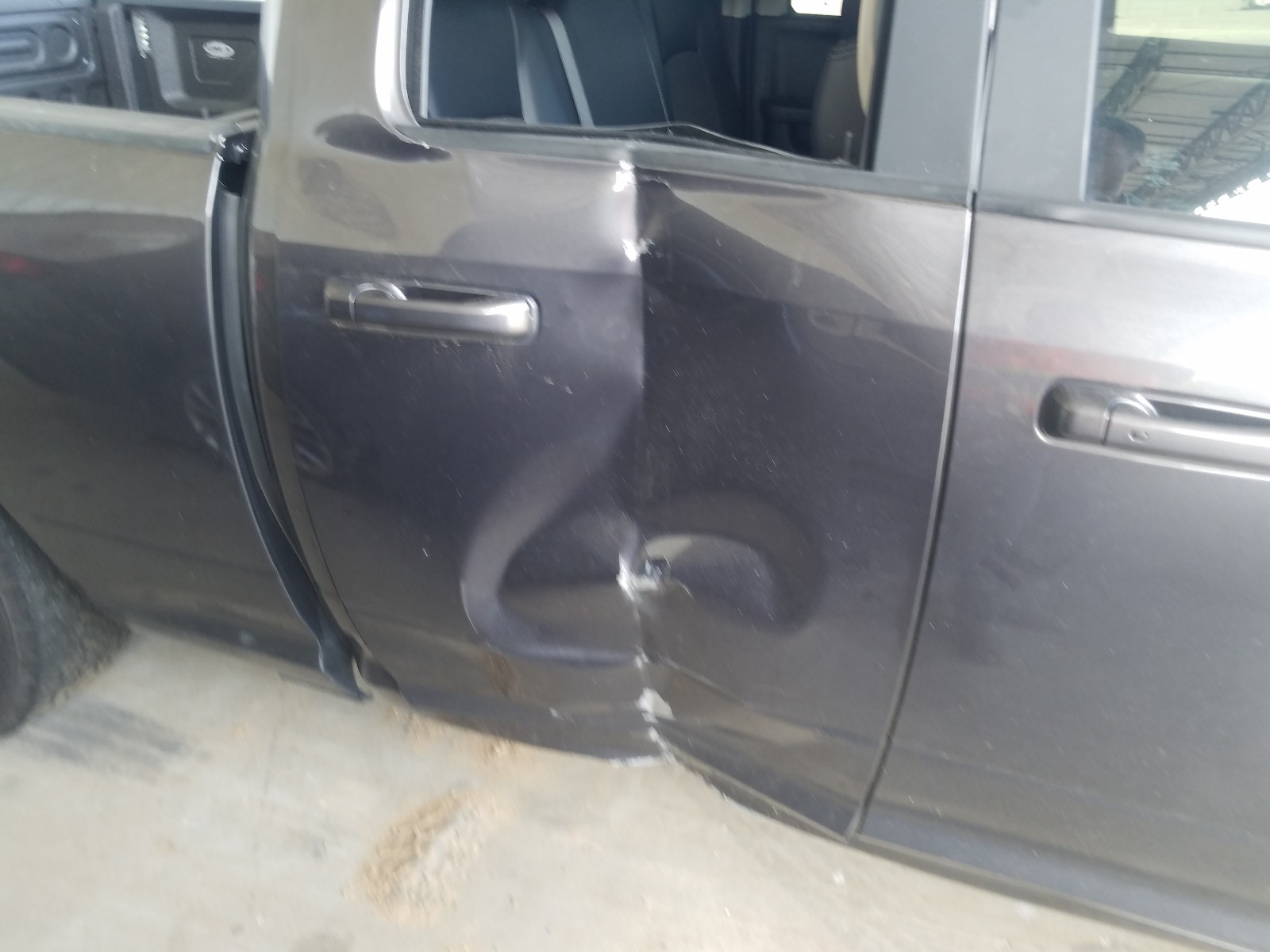 Photo 9 from auction – 2017 RAM 1500 SPORT with VIN 1C6RR6HT0HS622247