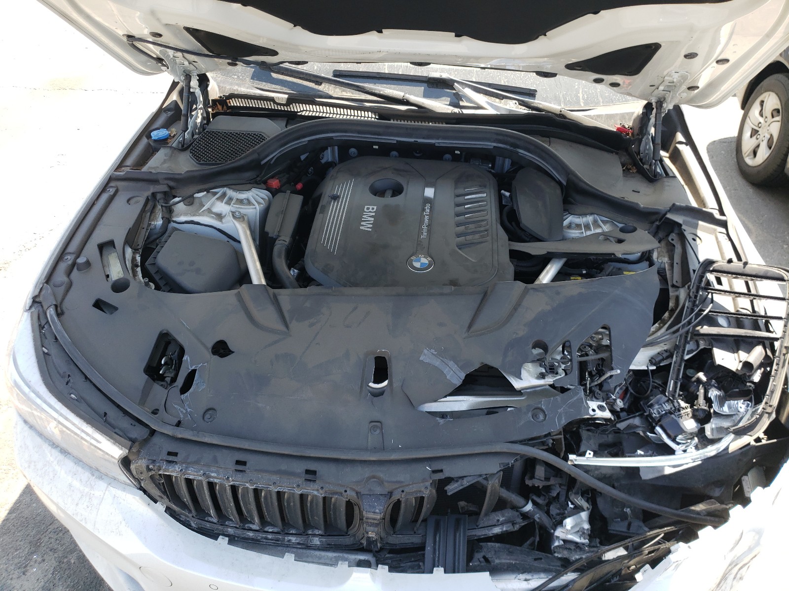 Photo 7 from auction – 2018 BMW 640 XIGT with VIN WBAJV6C58JBK07951