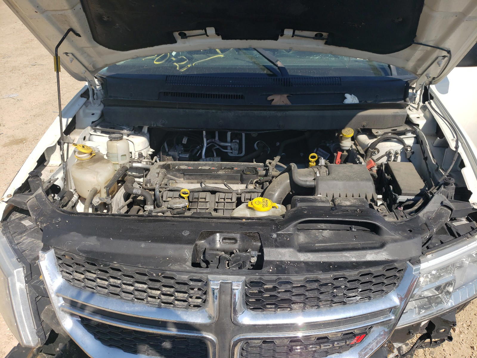 Photo 7 from auction – 2015 DODGE JOURNEY SE with VIN 3C4PDCAB5FT746735
