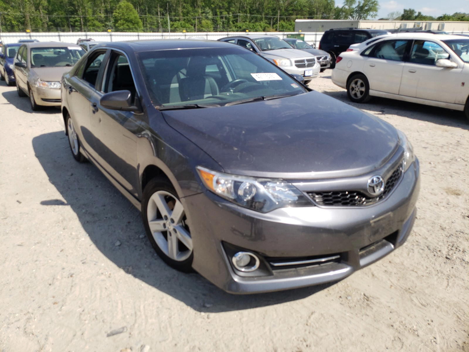 TOYOTA CAMRY 2014 with VIN 4T1BF1FK4EU322285 - Photo from auction