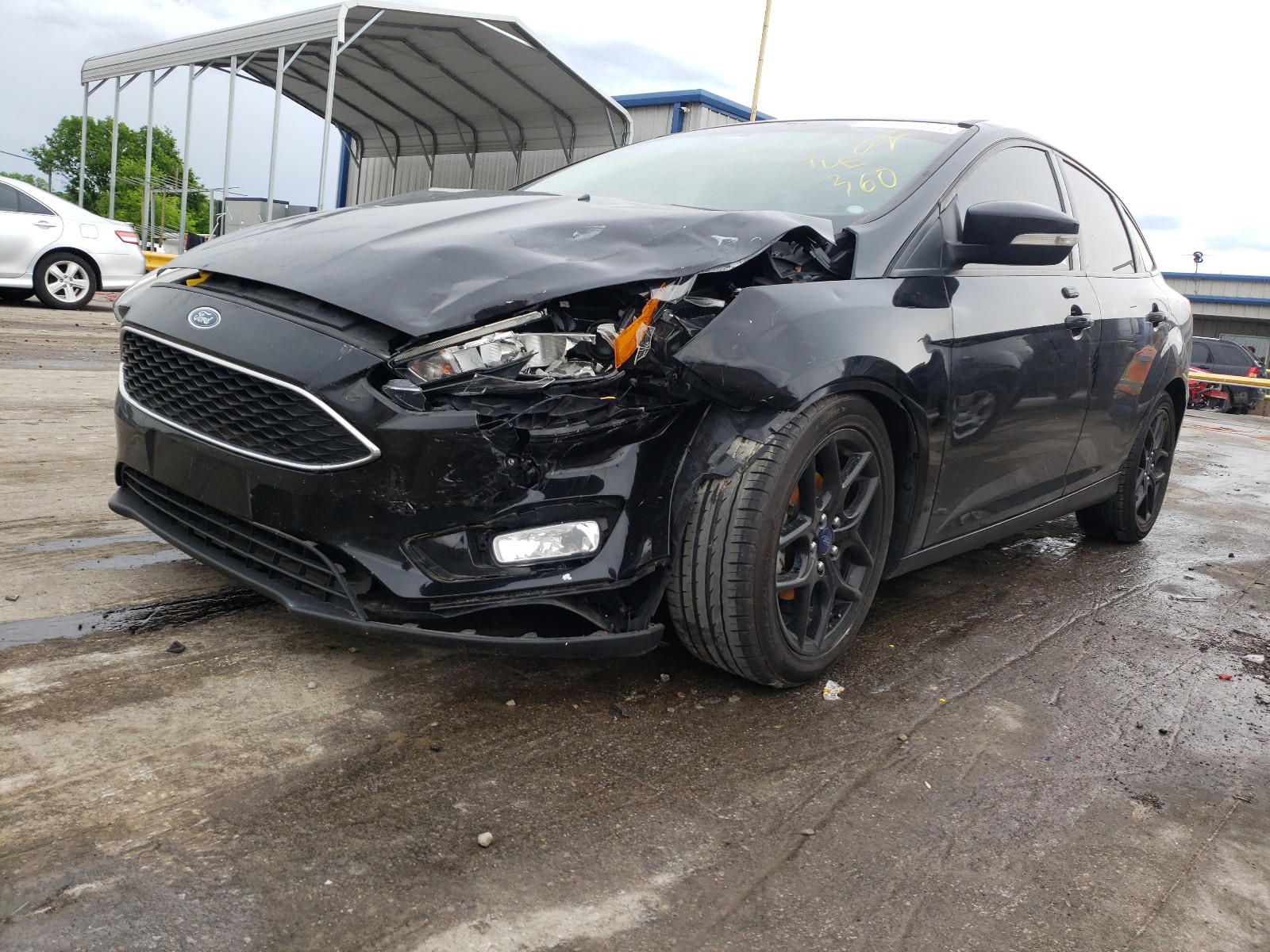 Photo 2 from auction – 2016 FORD FOCUS SE with VIN 1FADP3F20GL394556
