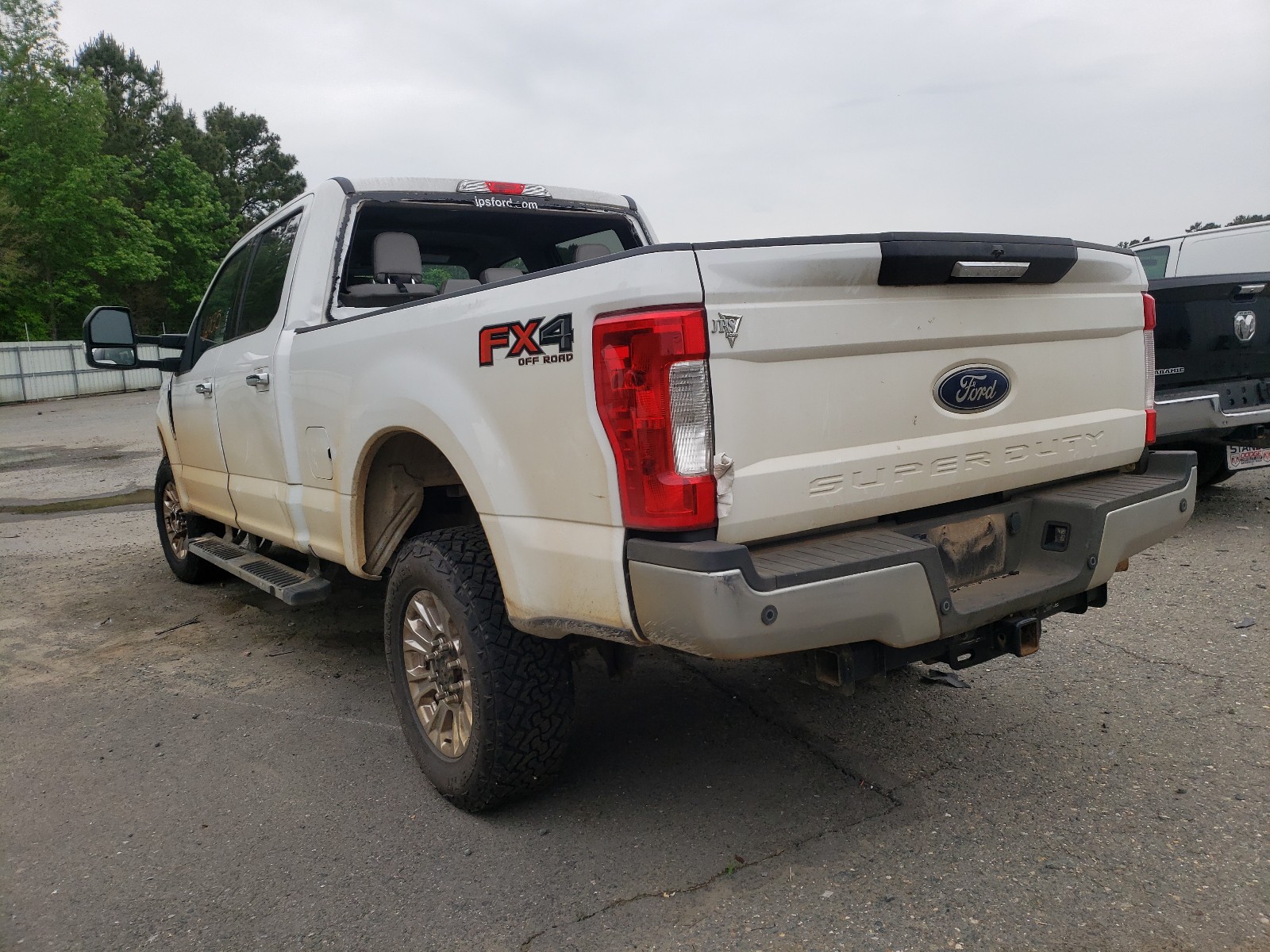 Photo 3 from auction – 2019 FORD F250 SUPER with VIN 1FT7W2B63KEE51018