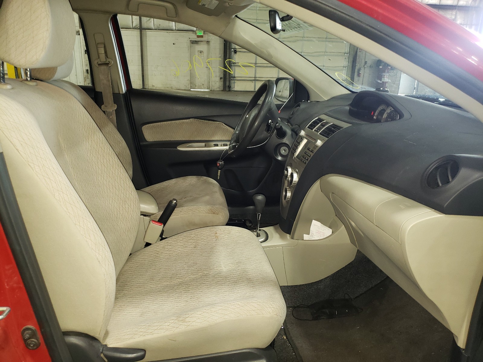 Photo 5 from auction – 2007 TOYOTA YARIS with VIN JTDBT923471125616