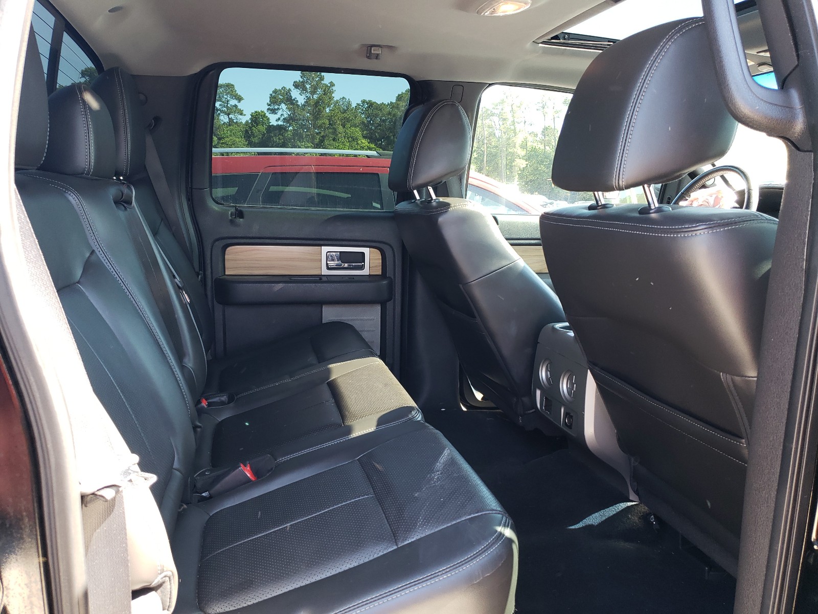 Photo 6 from auction – 2011 FORD F150 SUPER with VIN 1FTFW1ETXBFD10805