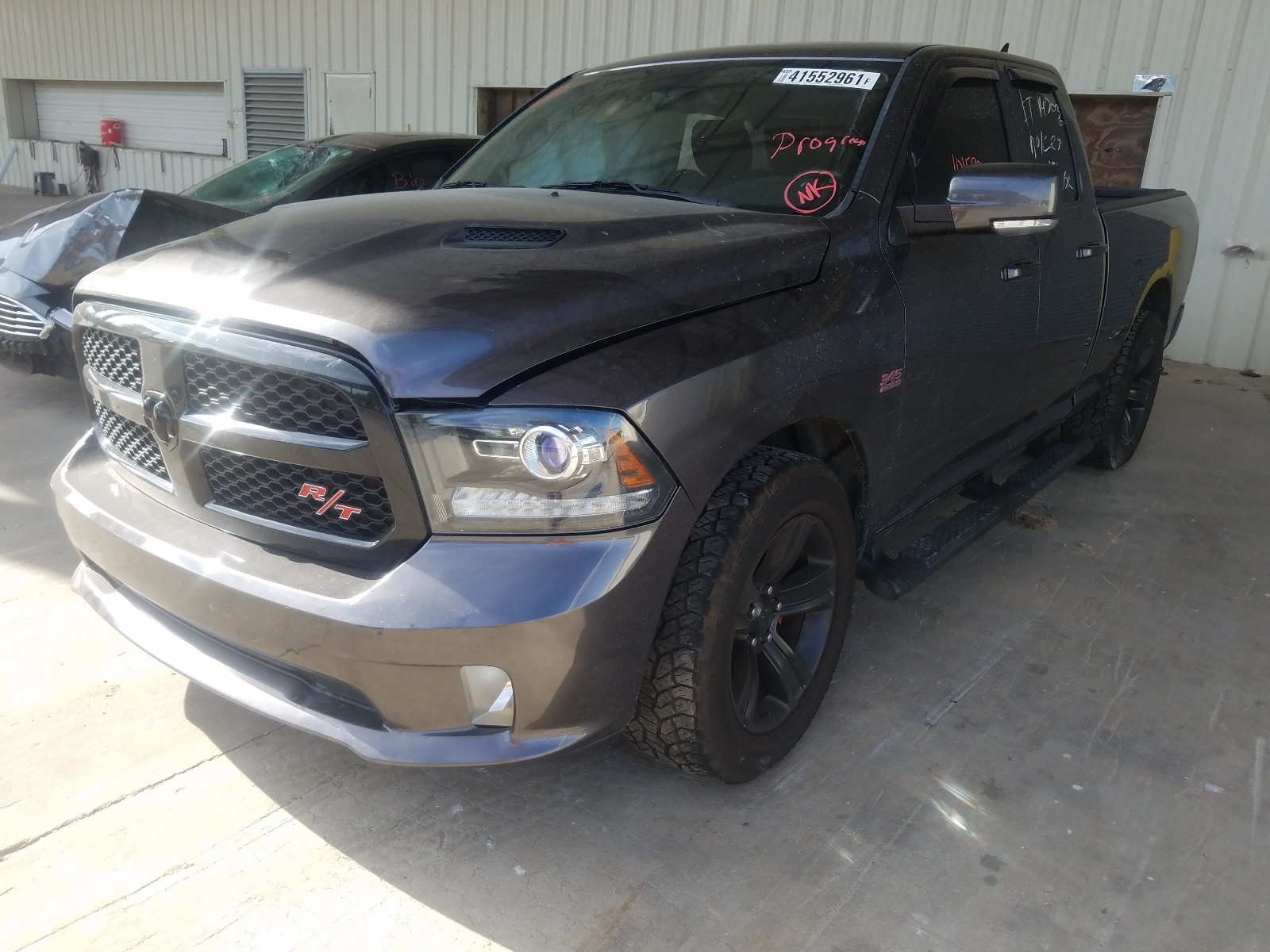 Photo 2 from auction – 2017 RAM 1500 SPORT with VIN 1C6RR6HT0HS622247
