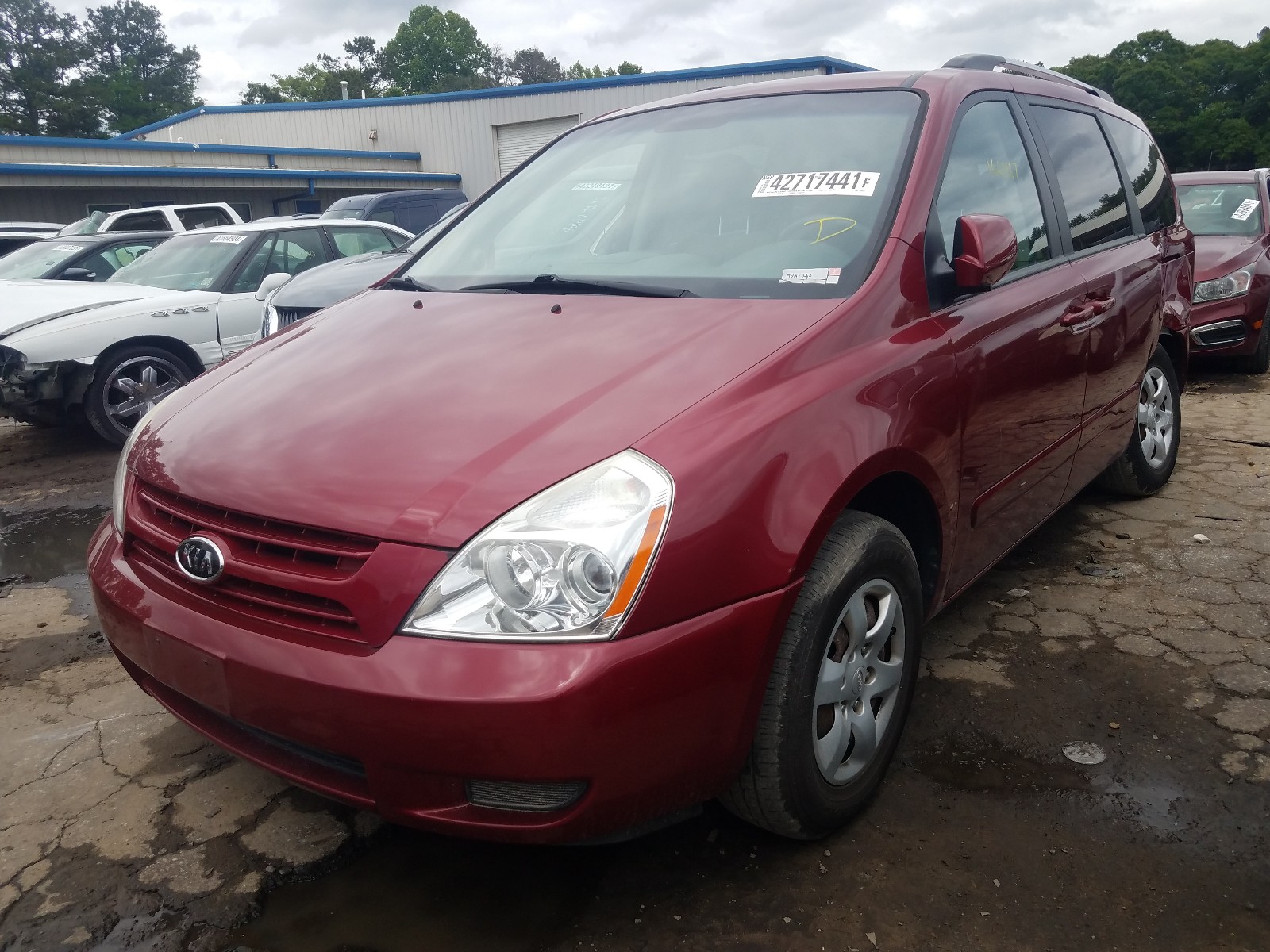 Photo 2 from auction – 2010 KIA SEDONA LX with VIN KNDMG4C32A6338038