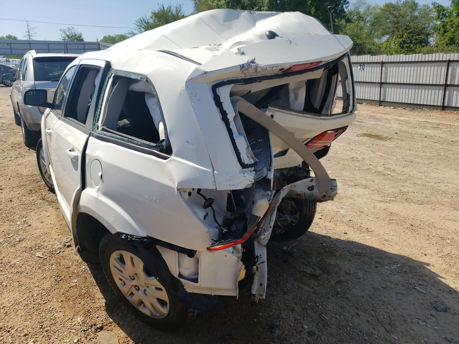 Photo 3 from auction – 2015 DODGE JOURNEY SE with VIN 3C4PDCAB5FT746735