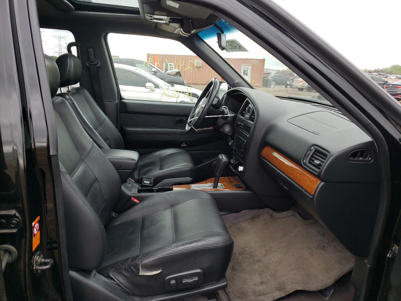 Photo 5 from auction – 2003 NISSAN PATHFINDER with VIN JN8DR09Y63W803403
