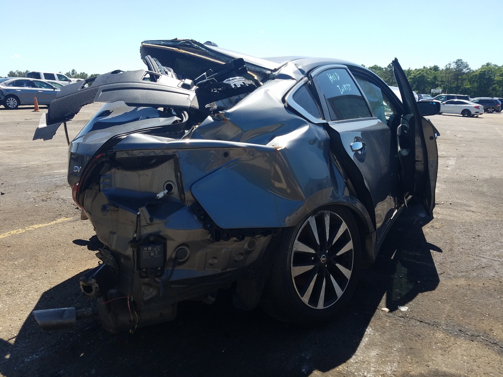 Photo 4 from auction – 2018 NISSAN ALTIMA 2.5 with VIN 1N4AL3AP3JC251481