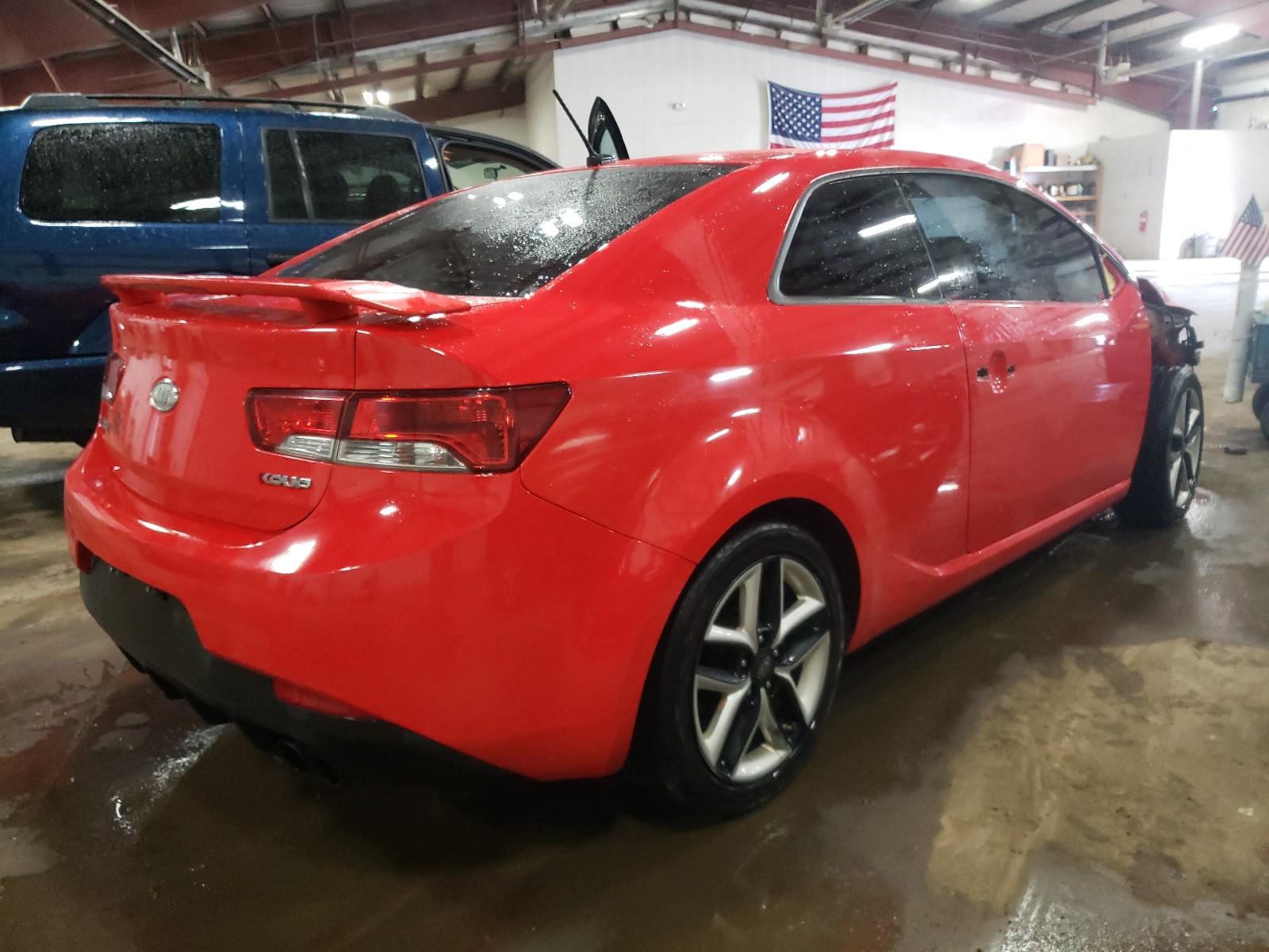 Photo 4 from auction – 2010 KIA FORTE SX with VIN KNAFW6A37A5158891